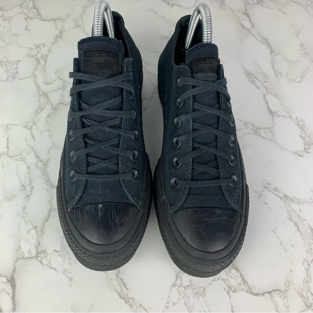 womens black  all-star canvas CTAS Platform low top shoes size 7.5 - Image 4