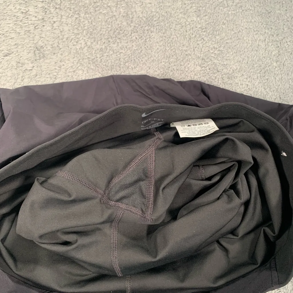 Nike Dri-FIT Black center swoosh skort - Image 5