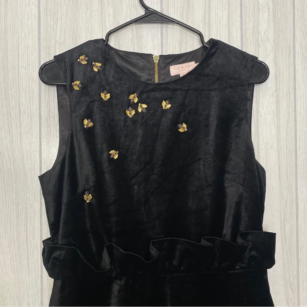 Ted Baker Celeena Embellished Queen Bee Velvet Skater Dress Ruffle size 3 (US 8) - Image 4