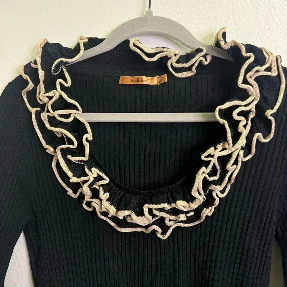 Belldini ribbed knit ruffle neck black cream trim scoop neck long sleeve top Med Size L - Image 2