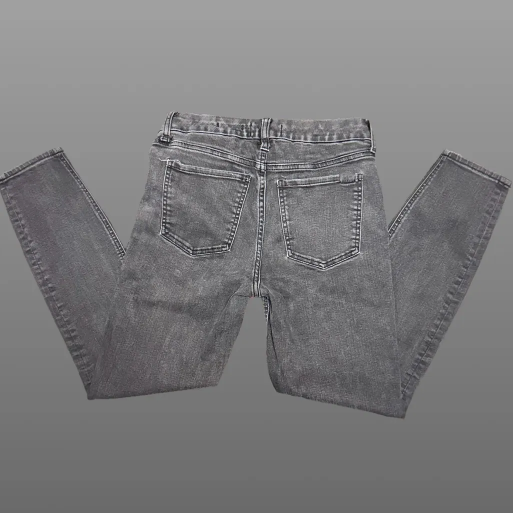 Jen7 by 7 For All Mankind Straight Leg Jeans – Black Wash – Size 4 - Image 2