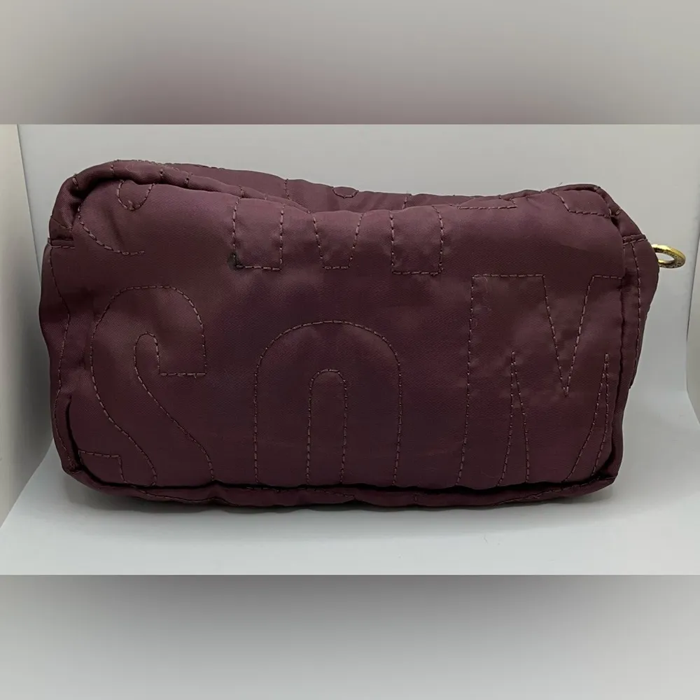 A Very Rare Burgundy Marc By Marc Jacobs Zip Make-up Cosmetic Bag - Image 2