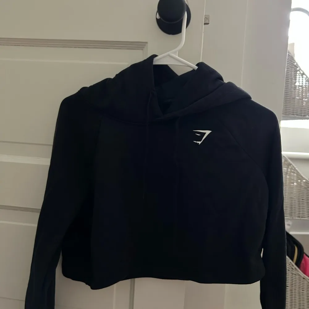 GYMSHARK black cropped hoodie | SMALL - Image 2