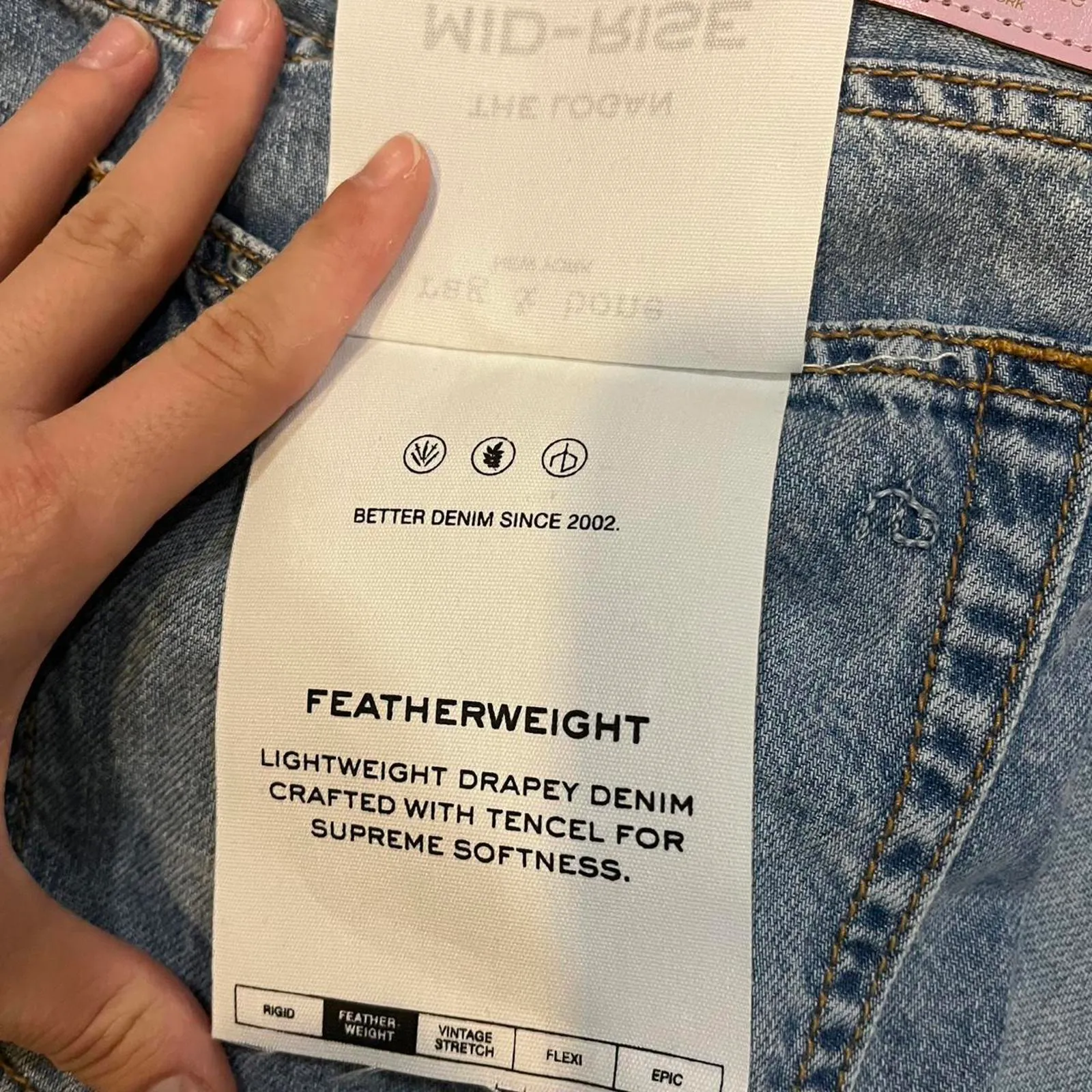 Rag & Bone Featherweight Logan Mid-Rise Wide Jean - Image 8