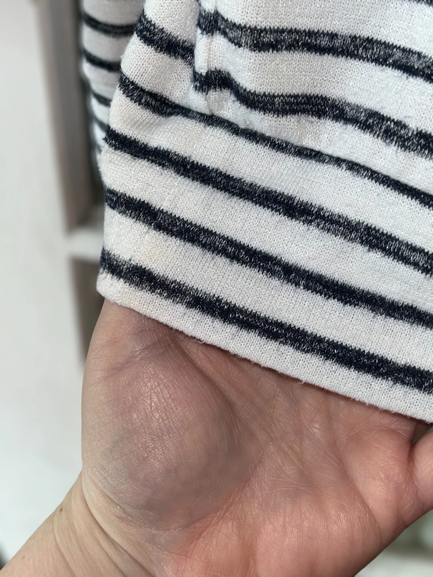 Women’s Size XS White & Black Striped Pullover Preppy Sweater Hoodie - Image 7