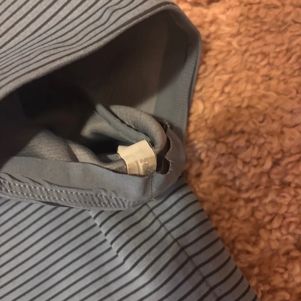 LULULEMON Shaped Short Sleeve Top Thick Scuba Boxy Tee Sterling Gray Size 6 - Image 6