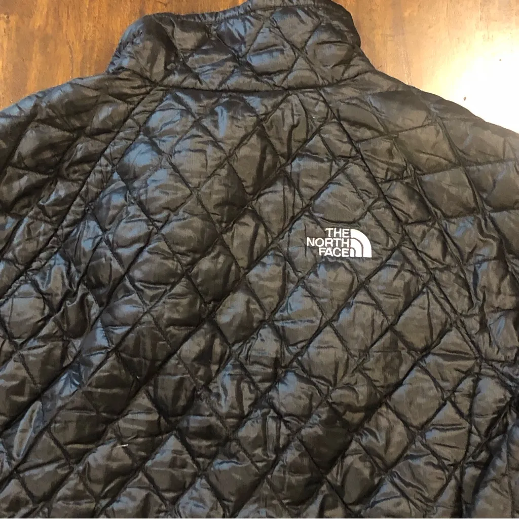 NORTH FACE Black Thermoball Diamond Quilted Jacket Zippered Hand Pockets Sz Med - Image 10