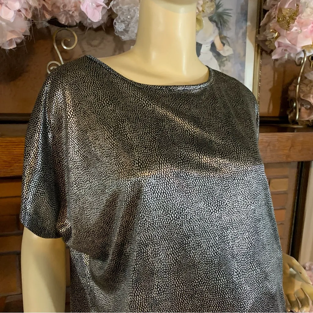 VINTAGE 1980'S J.S. NEAL SILVER AND BLACK SPOTTED DOLMAN SLEEVE BLOUSE NWT (L) Size L - Image 7