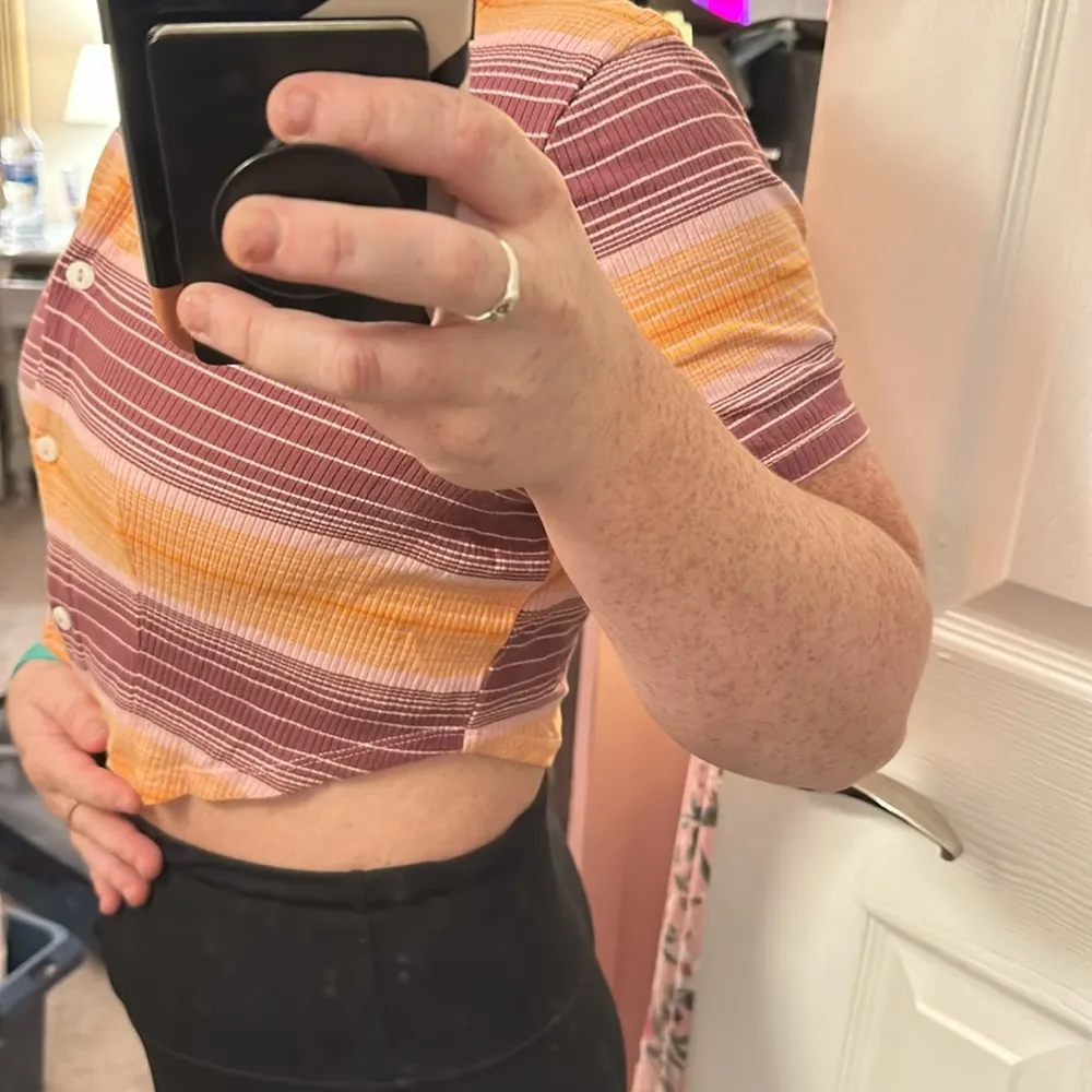 Wild Fable Cropped Stripped Collard Button Down Shirt - Image 3