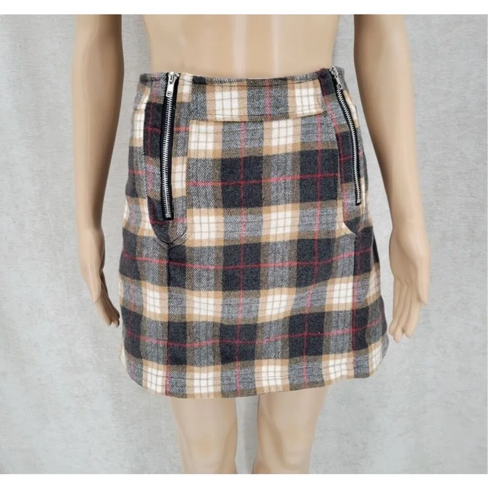 ✨POL Mini Skirt Size S Brown Tan Plaid Zip Front Flannel✨ - Image 9