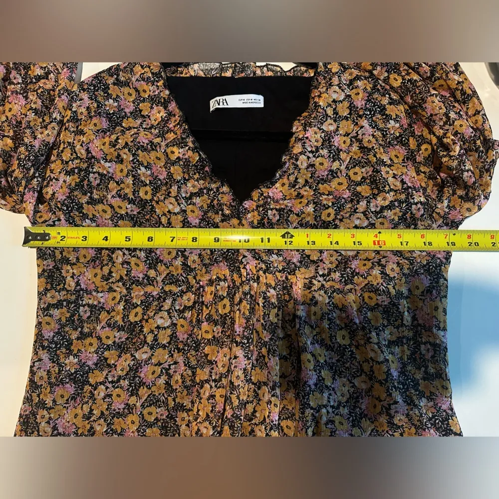 Zara Shift Dress Yellow/Pink/Black Ditsy Floral Dress V-Neck Long Sleeve Size M - Image 4