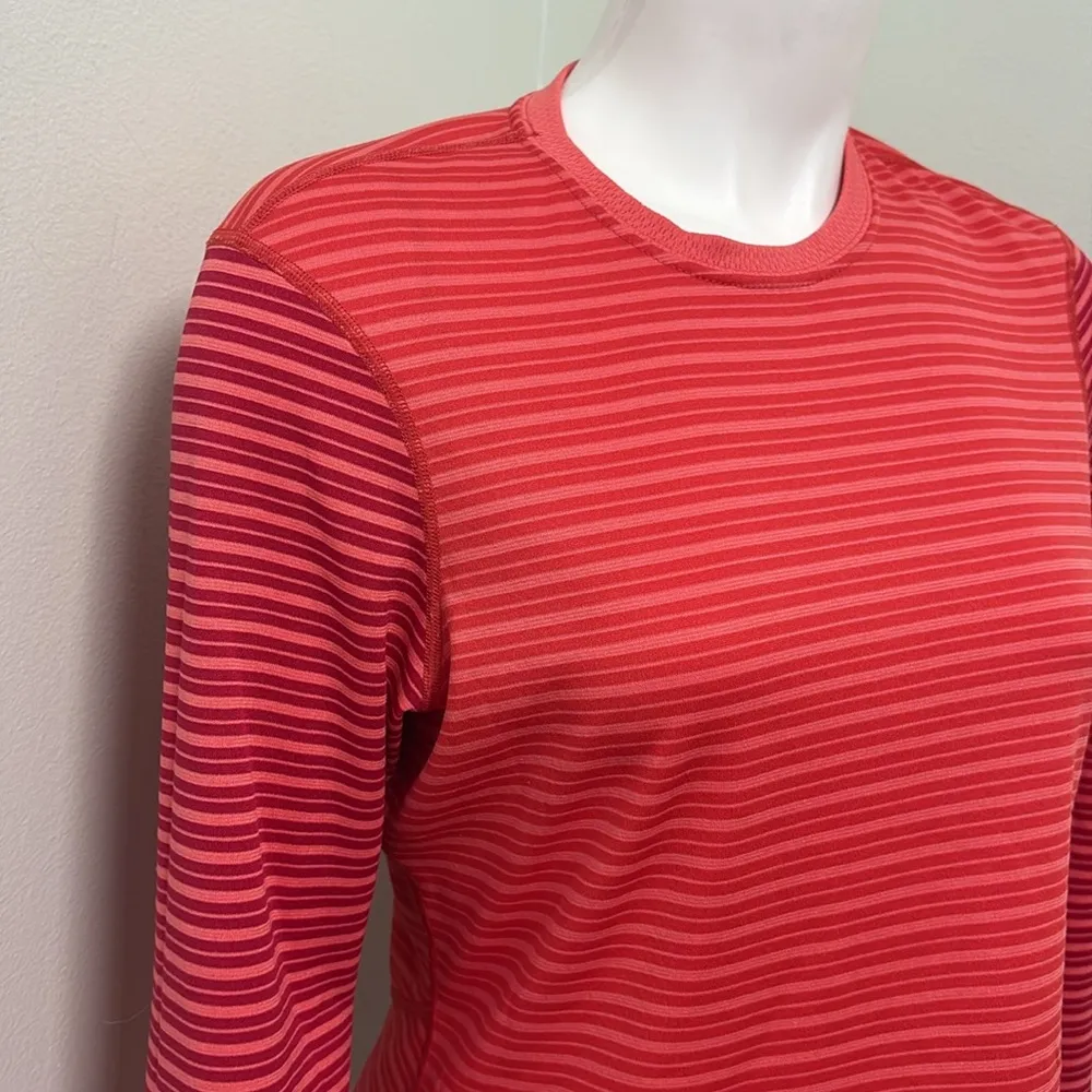 Patagonia - capilene midweight 3 stripe top medium - Image 2