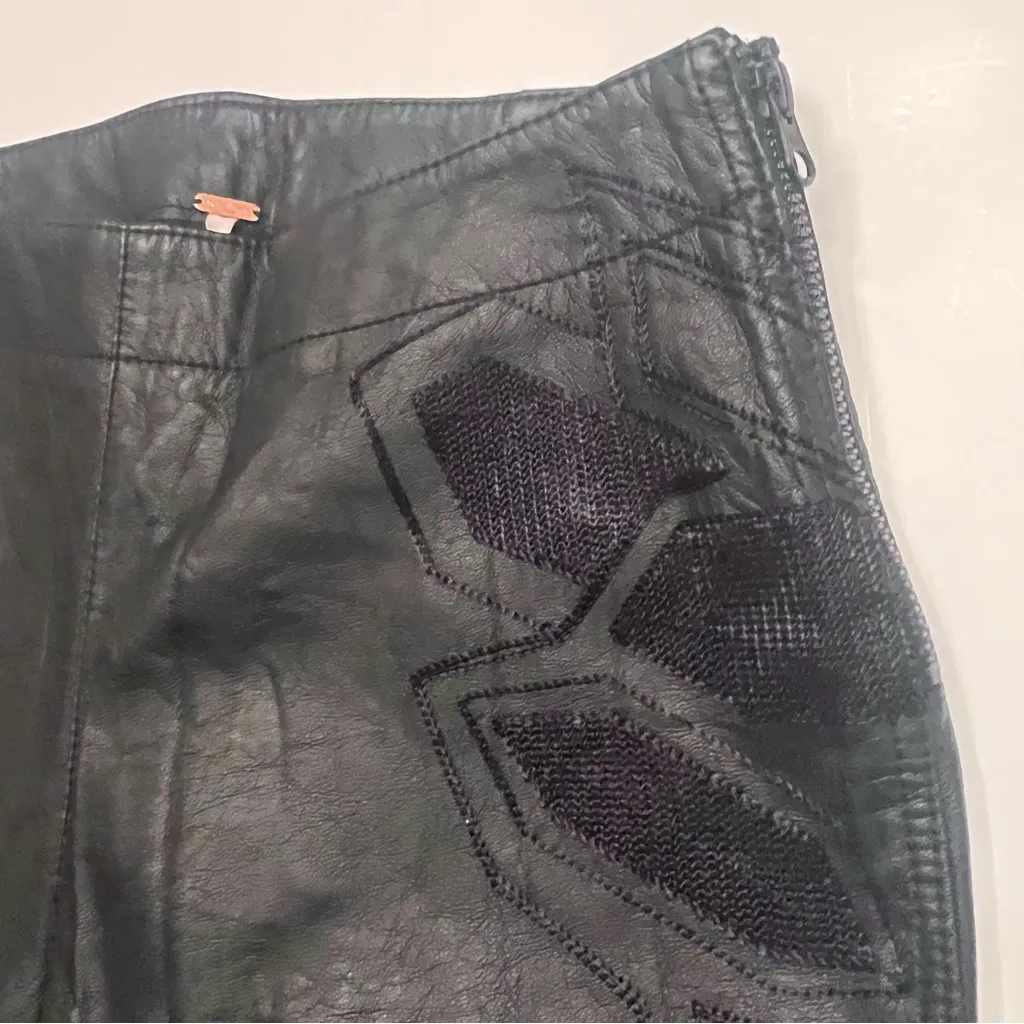 Free‎ People Tonal Geometric Embroidered Faux Vegan Leather Moto Pants Size 2 - Image 7