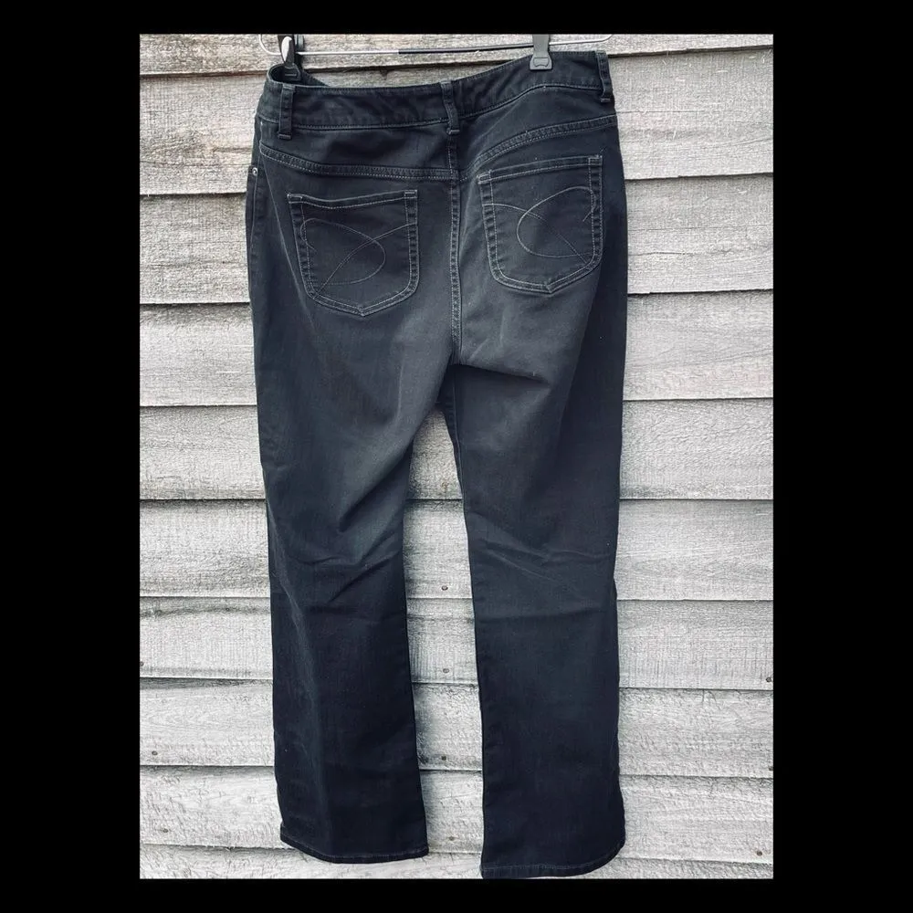 Chicos Ultimate fit boot leg black jeans. - Image 3