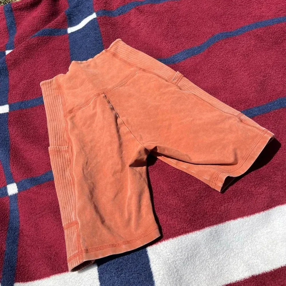 Offline by Aerie orange short length leggings 
Women’s size XS - Image 2
