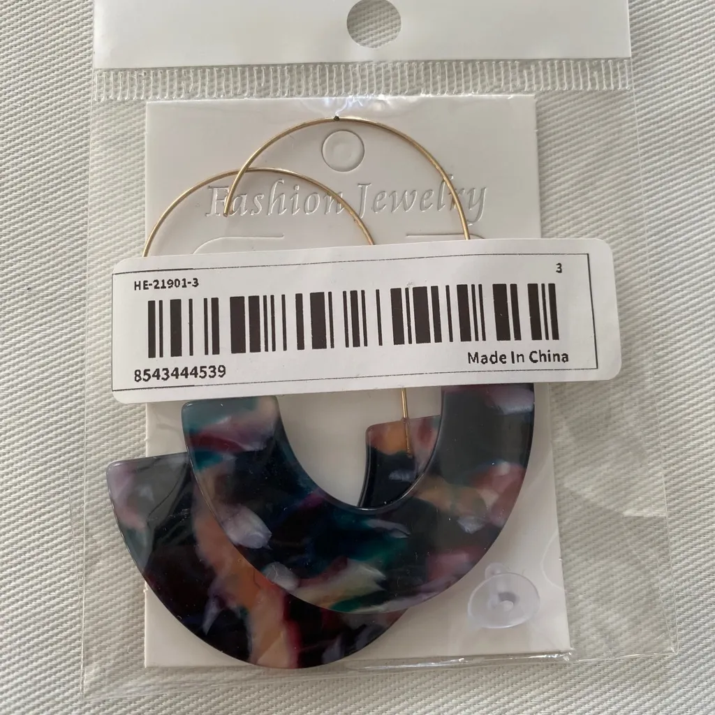 Acrylic Hoop Earrings Simple Leisure Style‎ - Image 3