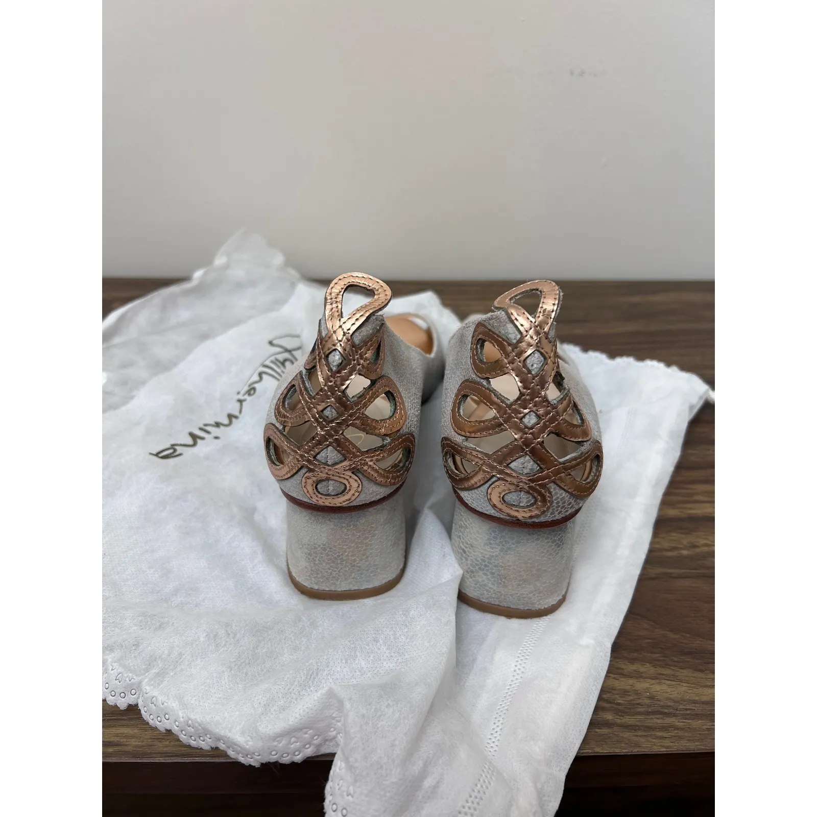 Guilhermina Heels Peep Toe Metallic Silver Leather Block Heel Cutout Women Shoes Size 7 - Image 4