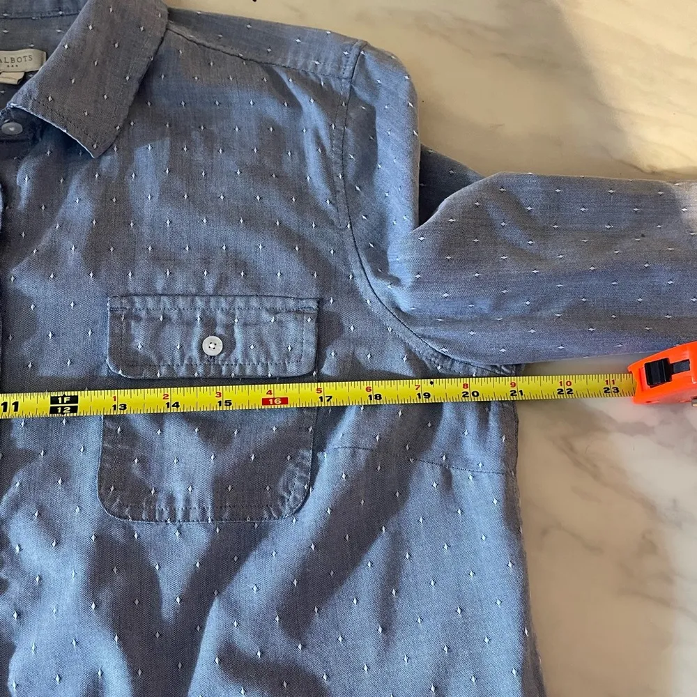 Talbots Blue Swiss Dot Chambray Shirt Medium Long Sleeve Button Front - Image 4