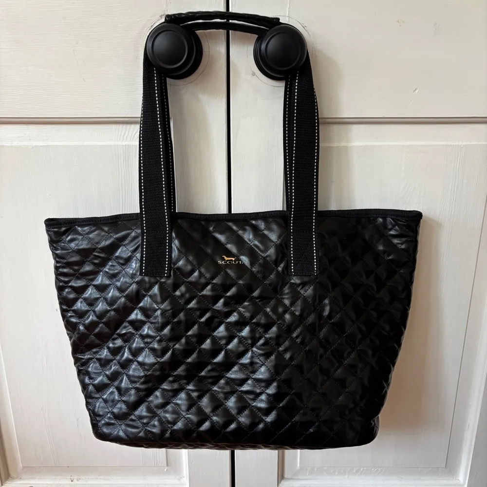 Scout Joyride Black Lightweight Quilted Packable Shoulder Tote Bag Zip Closure - Image 2