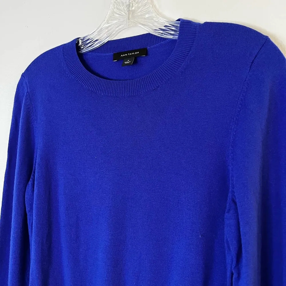 Ann Taylor Bright Blue Crew Neck Viscose Sweater Medium - Image 3