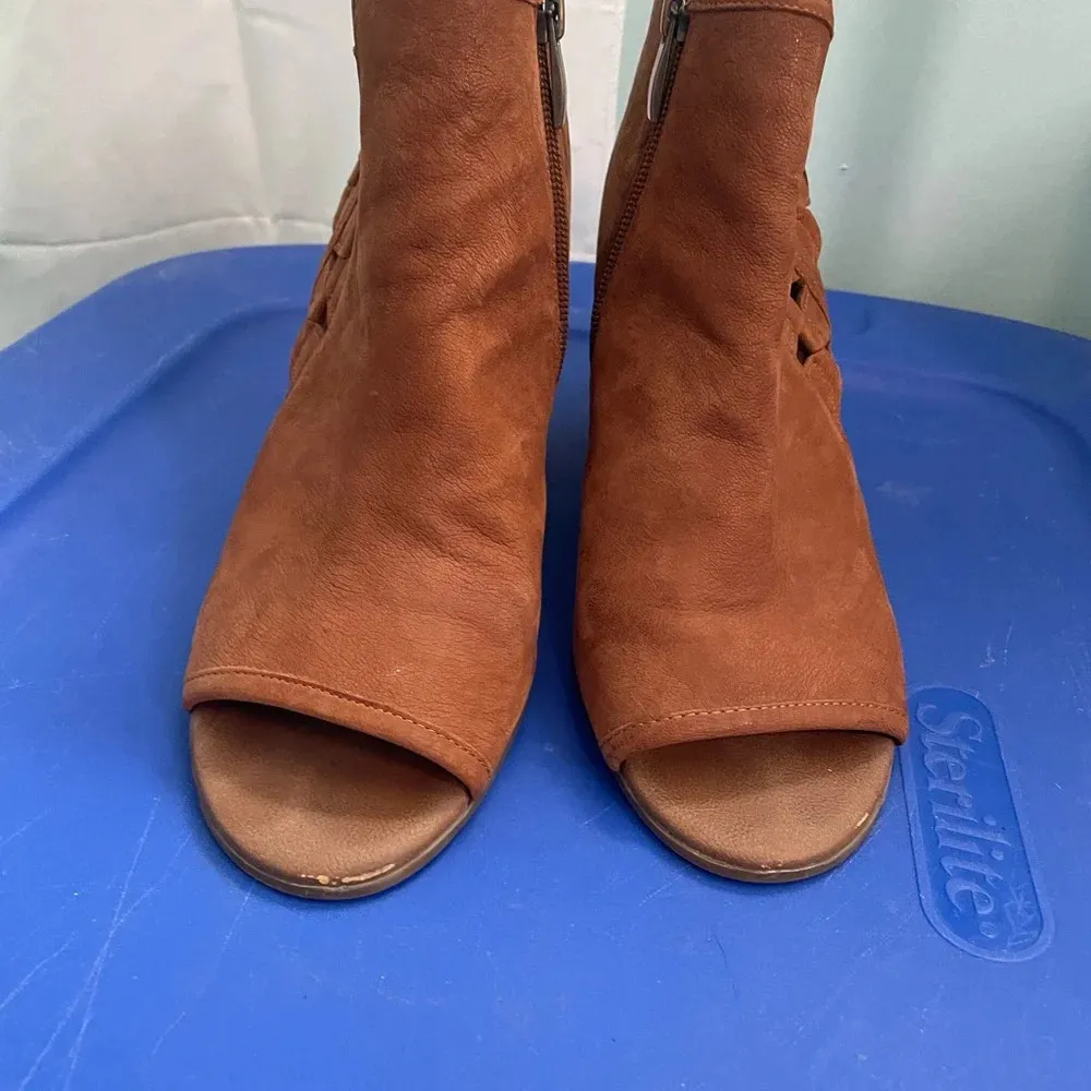 Franco Sarto Cute‎ Cut-Out Peep Toe Booties Marty whiskey Brown size 9 - Image 3