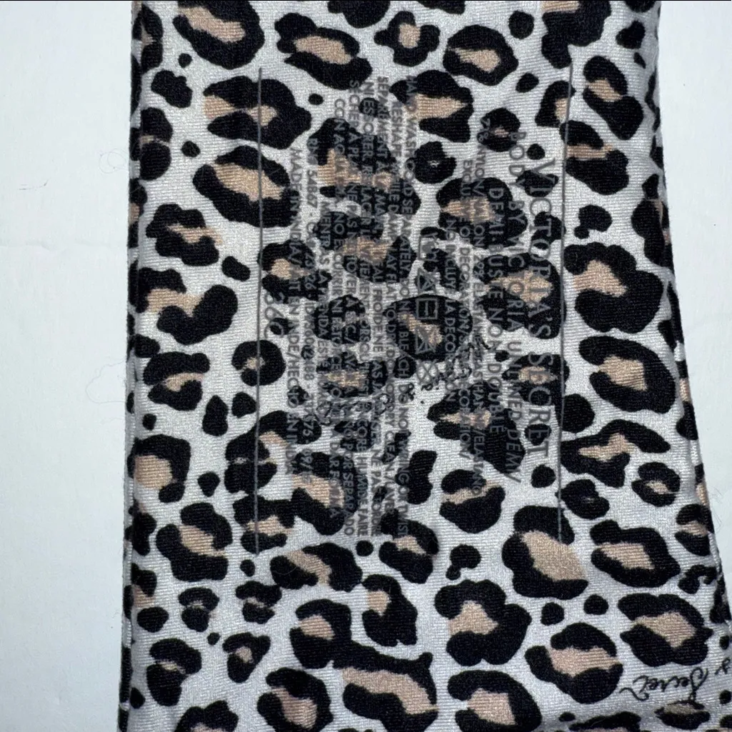 Body by Victoria’s Secret Demi Leopard Print Underwire Bra unlined adjustable - Image 6