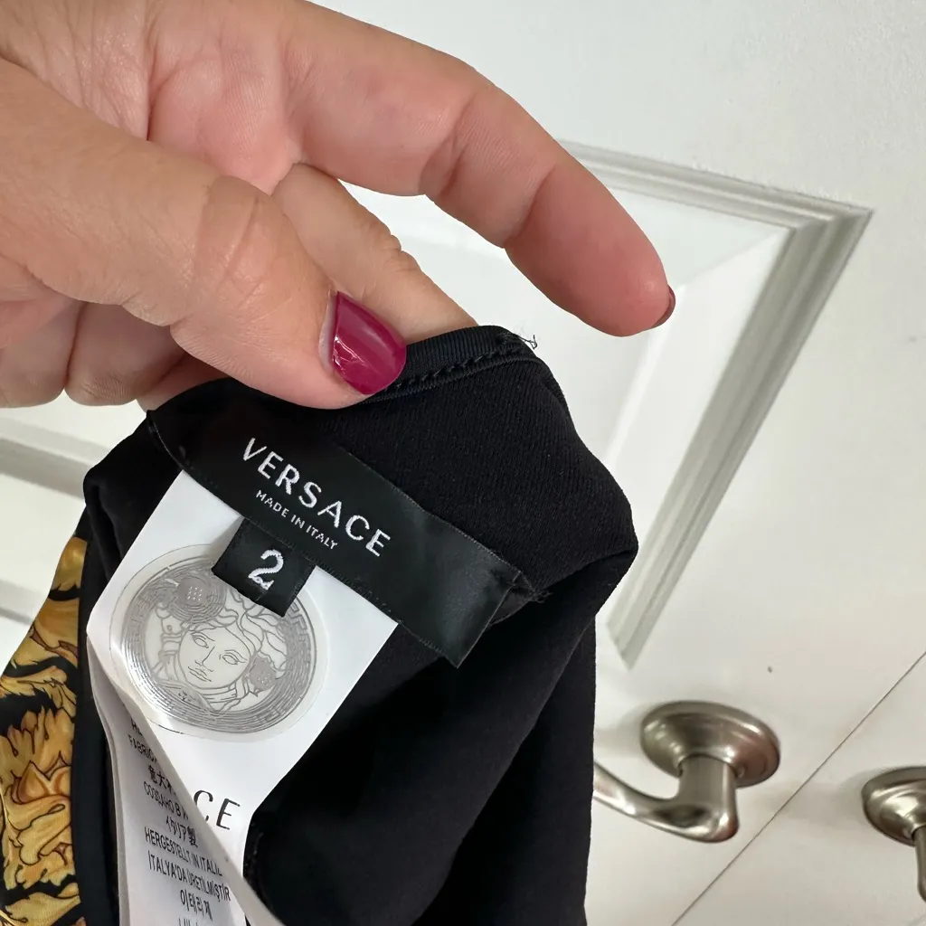 Versace  Baroque Yellow‎ Logo Printed Swimsuit One-piece Bathing Suit Medium - Image 5