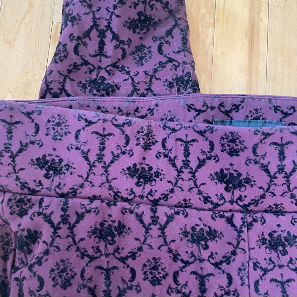 TORRID Burgundy, Black Velvet Floral Ponte Pixie Pants
Size 2X - Image 7