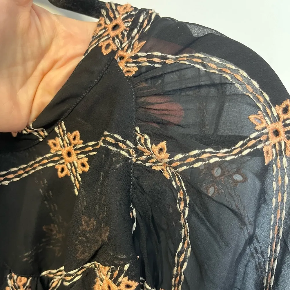 NEW JOHNNY WAS Iman Embroidered Silk Button Down Shirt in MTI Sz Xs - Image 15