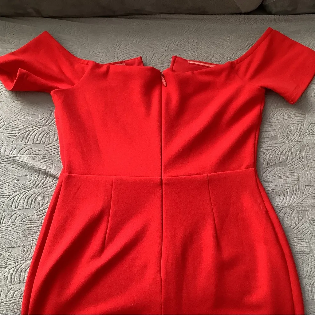 Beautiful off shoulder maxi dress ❤️❤️FREE SHIP❣️ Red Size M - Image 4