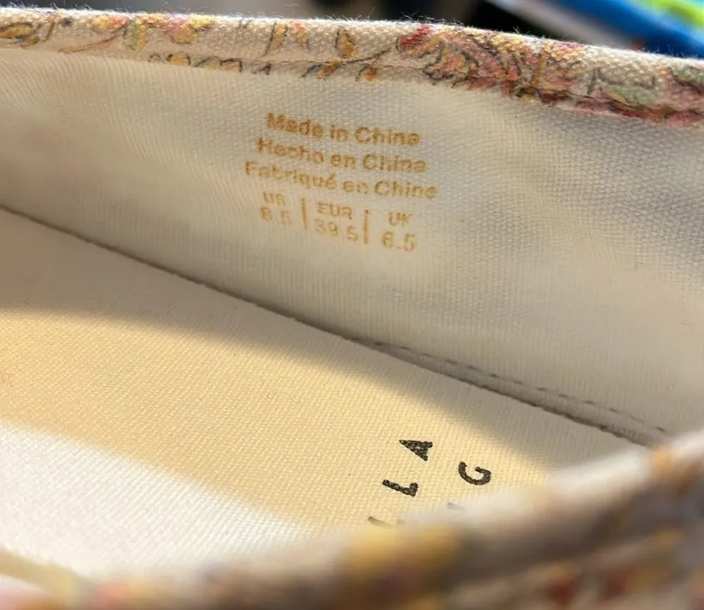 Shoes. Women’s 8.5. GUC. - Image 3