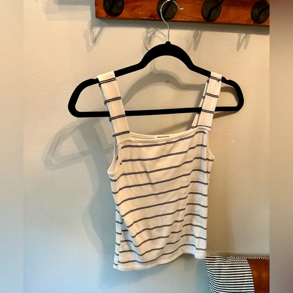 Women’s Black & White Striped Crew Neck Cotton Tank Size Small - Image 6