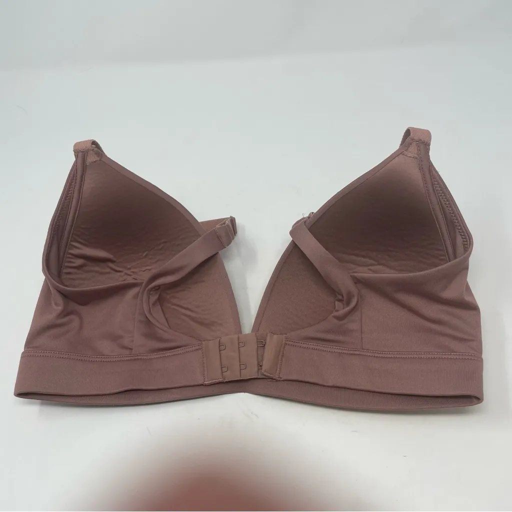 Auden Lightly Lined Wirefree Bra 34DD Size undefined - Image 2