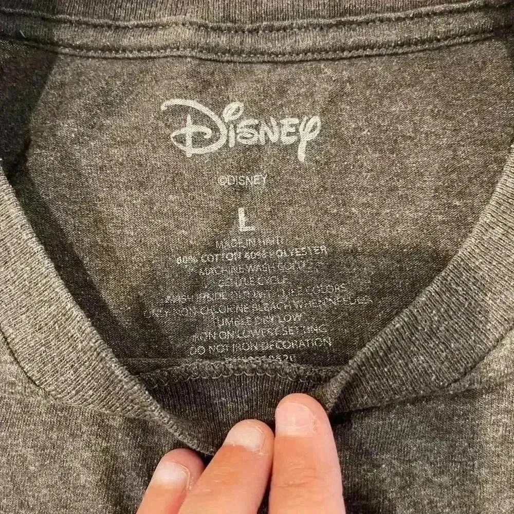 Disney Lilo & Stitch Gray Graphic T Shirt Stitch Winking Adult Size Large - Image 3