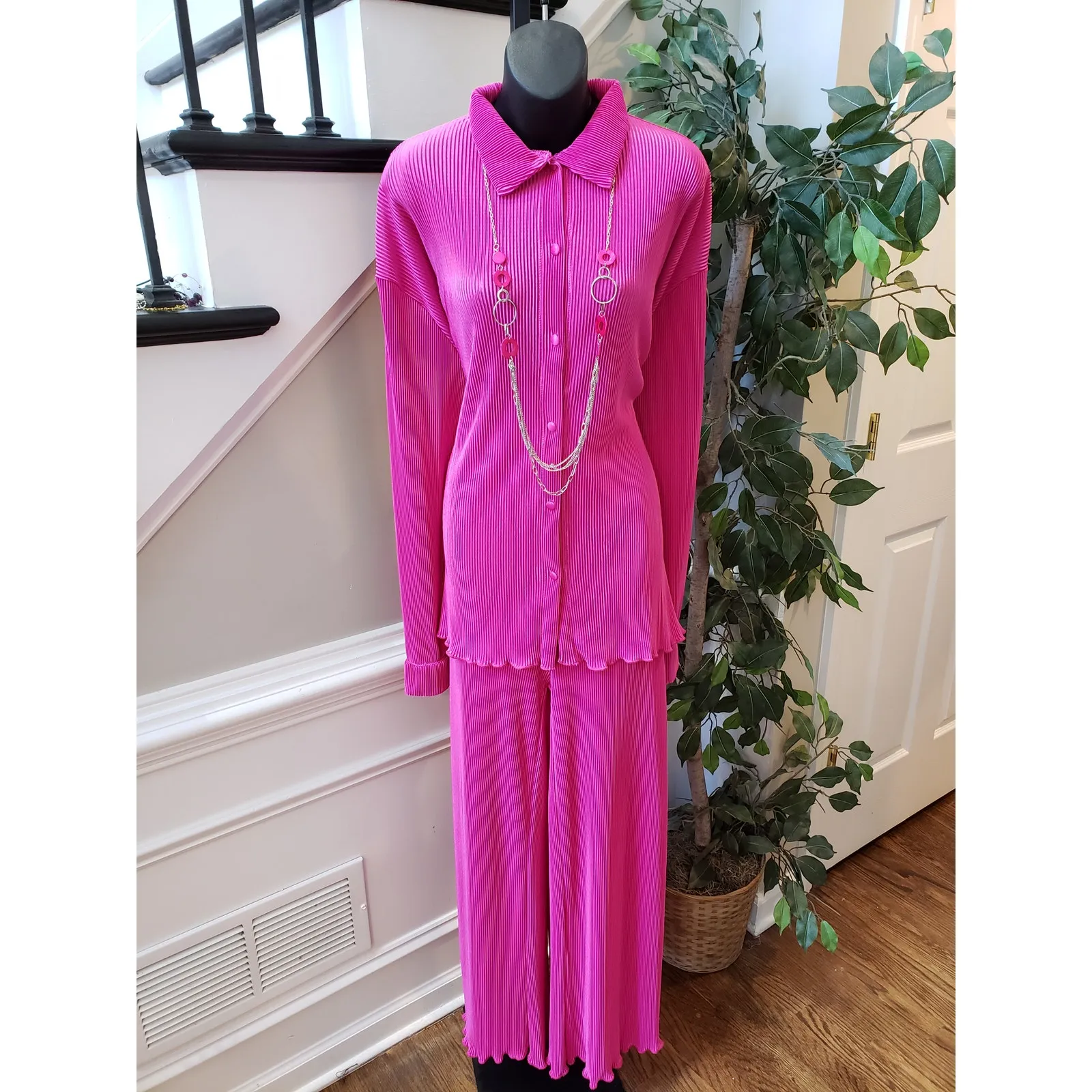 Hot Pink Pleated Lounge Set Button Top Wide Leg Pants 2 - Image 2