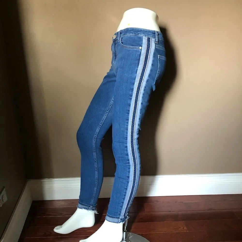 ZARA  Cuff Jeans w/ 2 tone Striped color on side - Image 4