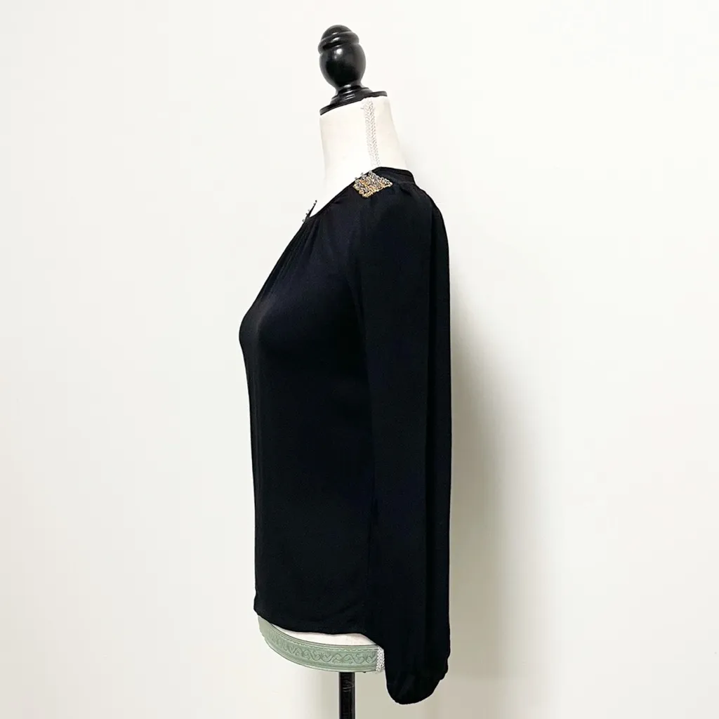 Zara Metallic Thread Rhinestone Shoulders Slit - Image 3