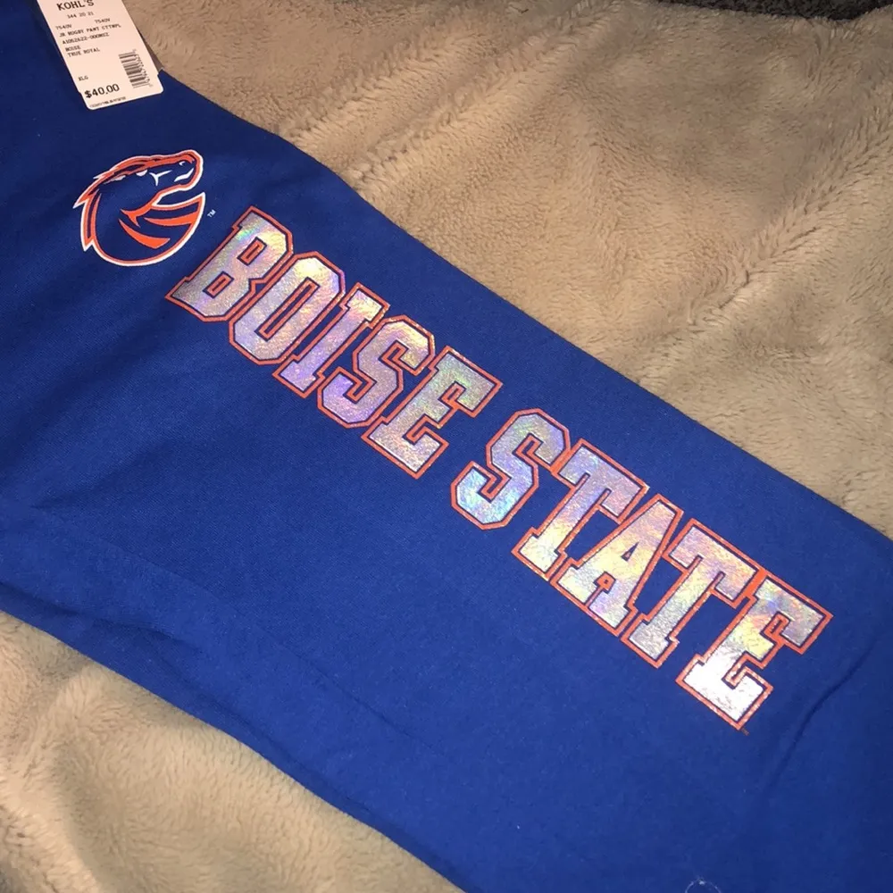 NWT Soffe Boise State Broncos Fleece Pants, XL—-Juniors - Image 3