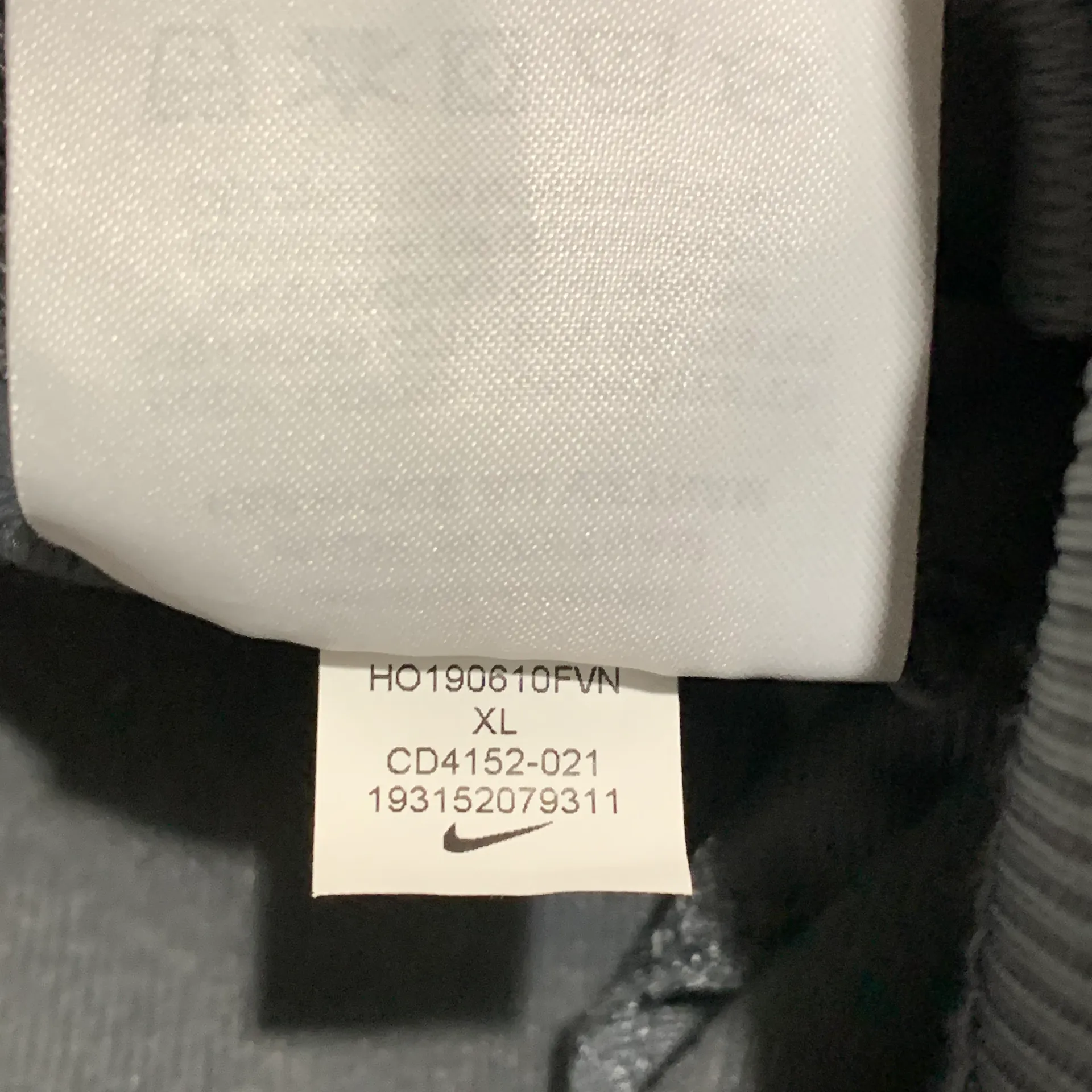 Nike Heritage Track Pants - Image 6