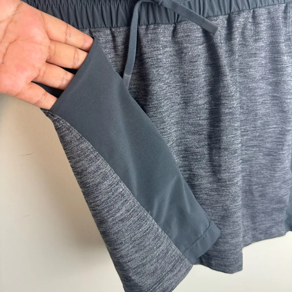 Athleta Excursion Hybrid Skort Skirt Grey & Black Style 405667 Size Extra Small - Image 4