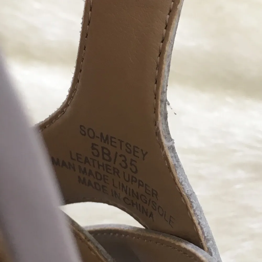 Sole Society Metsey Gray Sandals 5B - Image 8