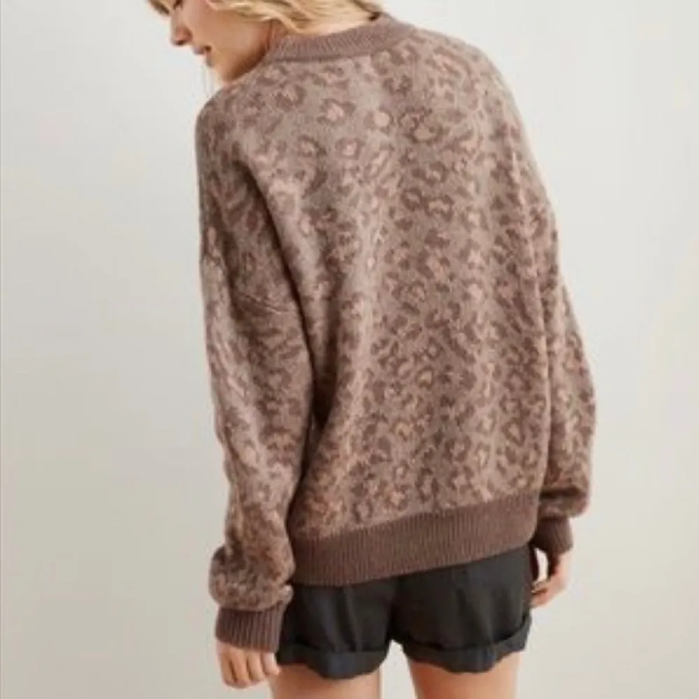 𝅺Aerie Animal Print Leopard Print Pullover Sweater Women’s Size S - Image 2