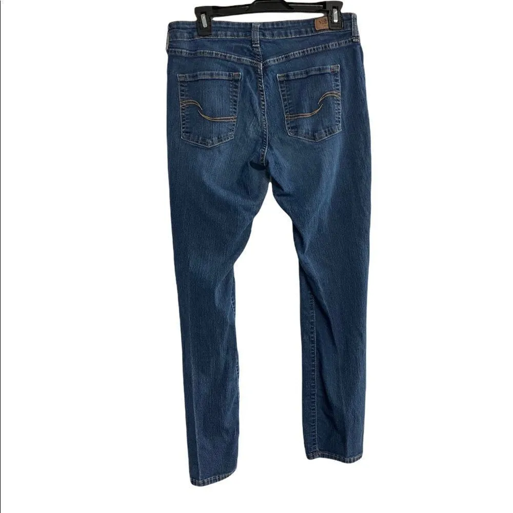 LEVI STRAUSS, Signature Women’s Jeans, Tag says 12M, but length measures 28 - Image 2