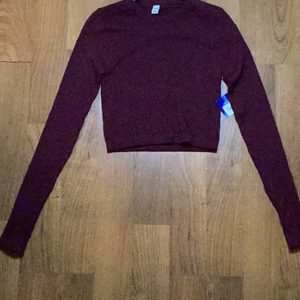 Ribbed long sleeve crop top by Arizona Jean Co - Image 2