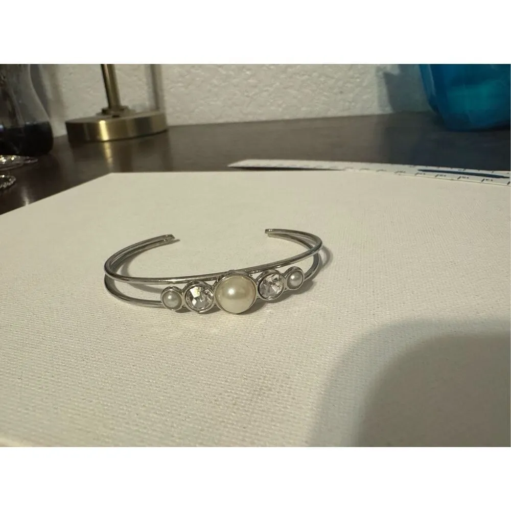 Vintage Y2K Silver Tone White Pearly Rhinestone Wide Statement Bangle Bracelet Silver - Image 3