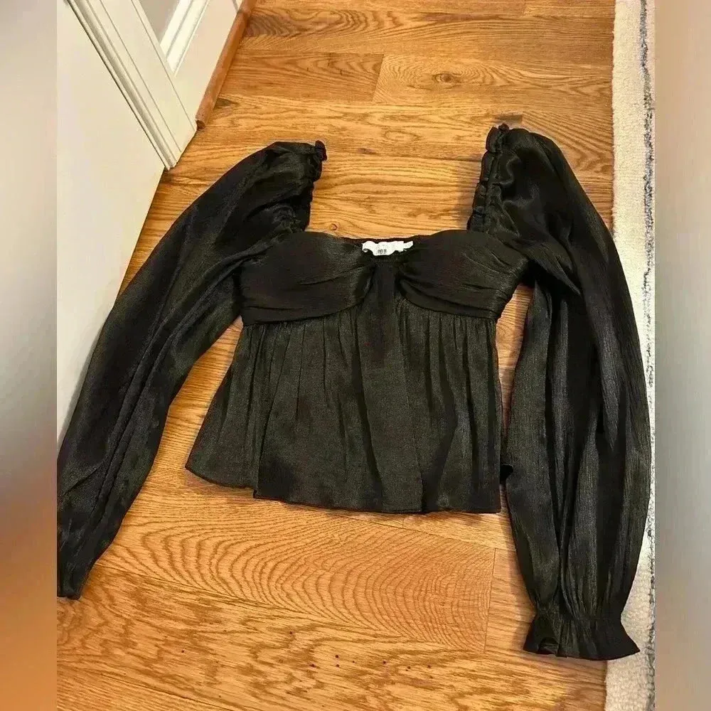 ASTR The Label Irene Top Blouse Black size Medium - Image 9