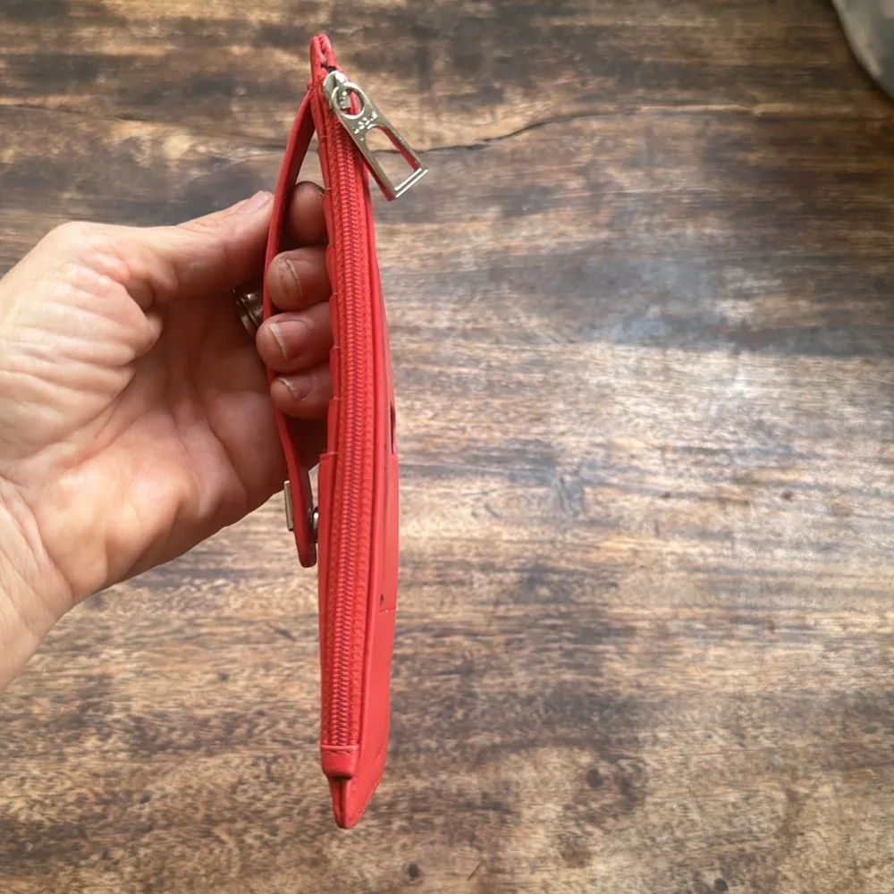 LODIS Under Lock & Key RFID Leather Card Wallet Red Clutch Women's 3x7.5. - Image 6