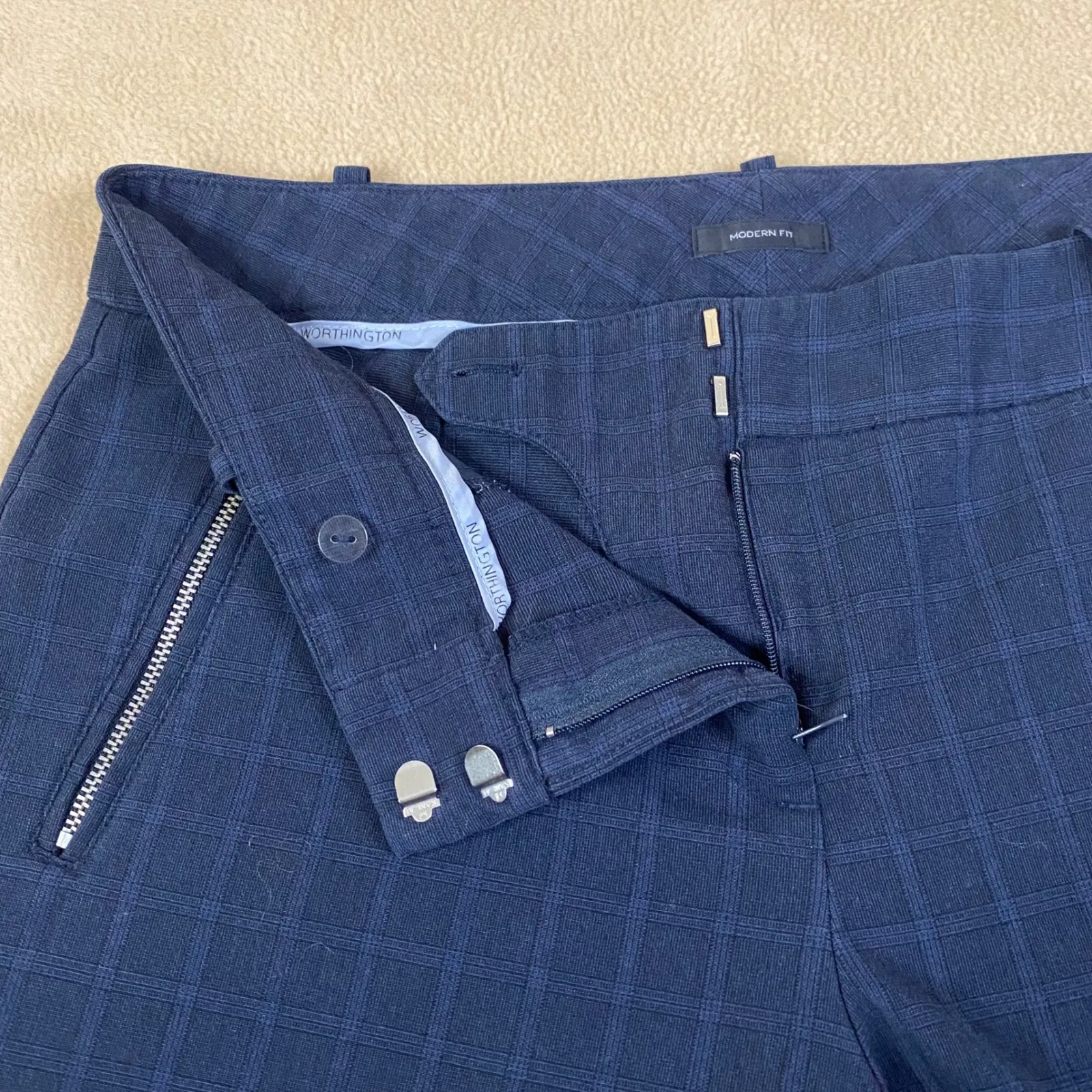 Worthington Modern Fit Blue Plaid Career Dress Pants Womens Zipper Pockets Sz 6S - Image 4