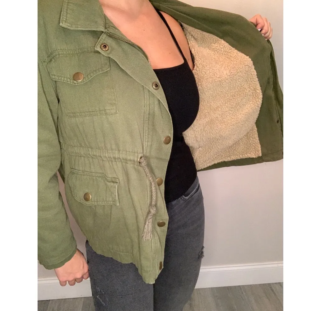 BRANDY MELVILLE Doris fleece jacket - Image 4