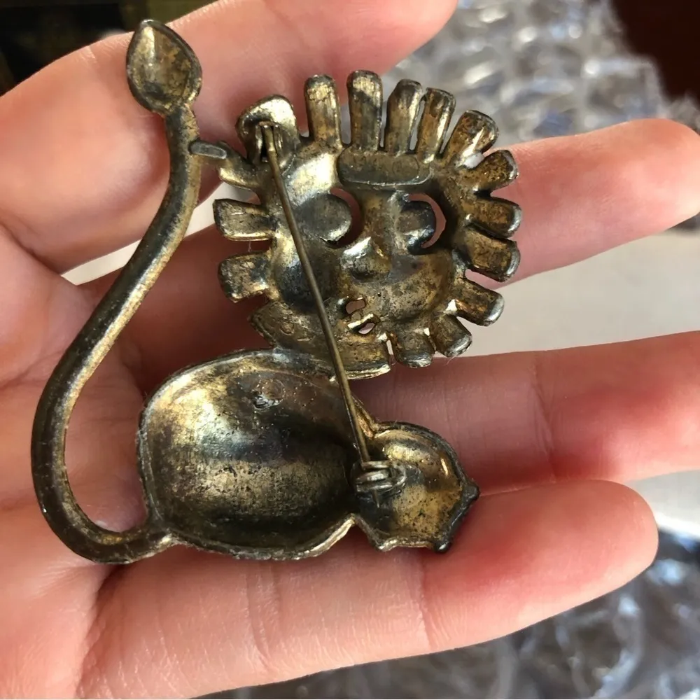Vintage Lion Brooch - Image 3